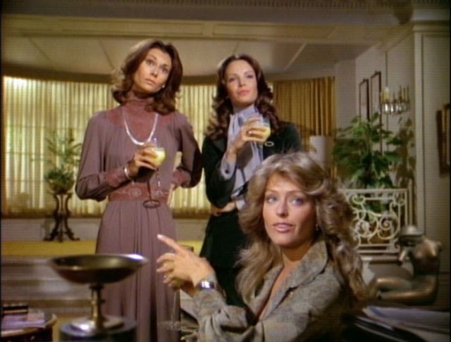 Angels drinking juice