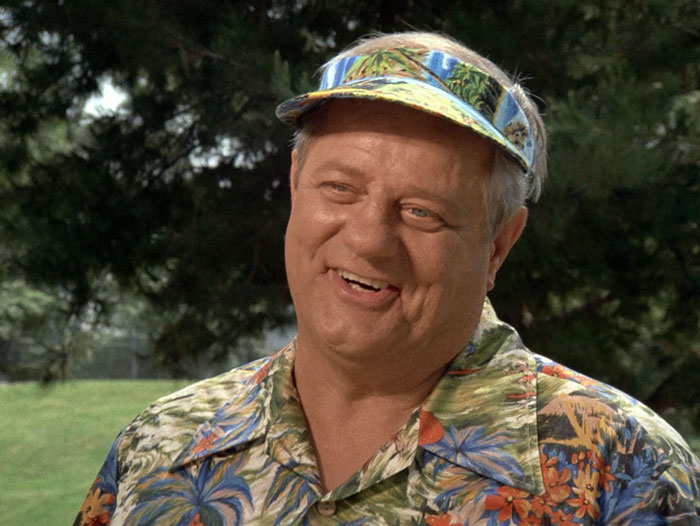 Hugh Gillin as Harvey Sunday